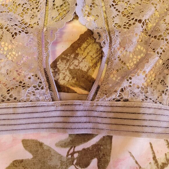 Victorias Secret Very Sexy Lace Lavendar Gray Bralette Womens Size L - Picture 3 of 8